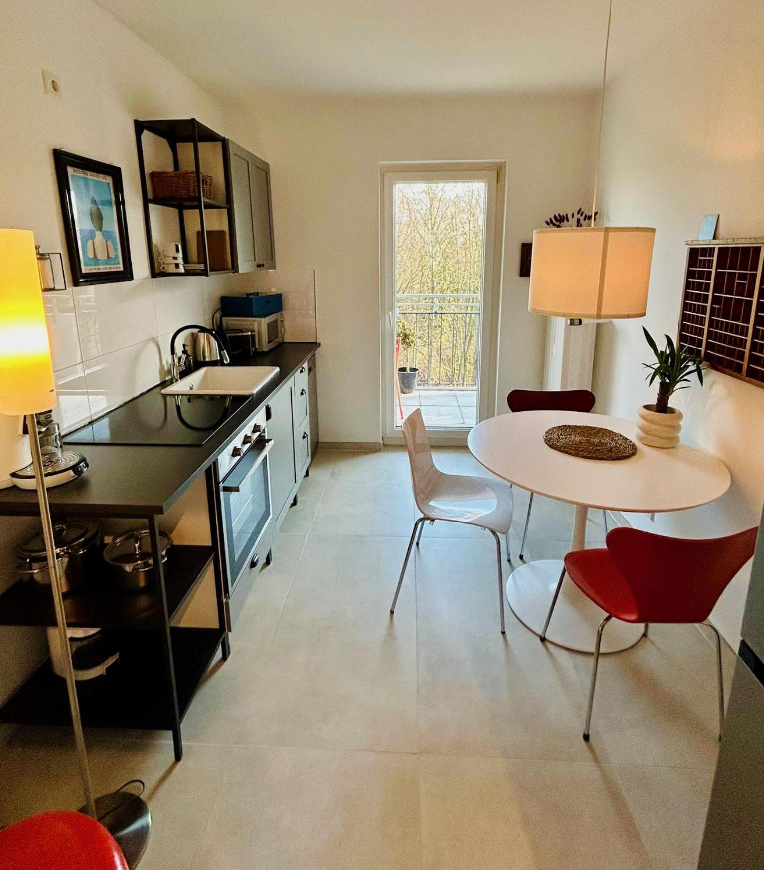 Feelslikehome - Wunderschoene Und Zentrale Wohnung Mit Balkon&Parkplatz Bochum Eksteriør billede